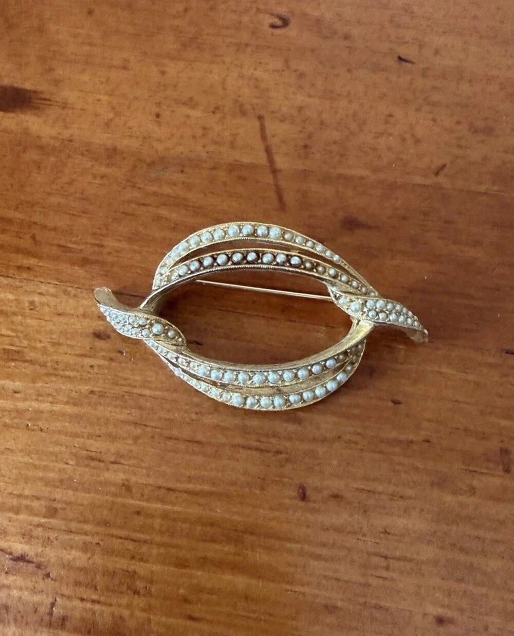 Vintage Signed ART Faux Pearl Ribbon Swirl Brooch Gold Tone Mid Century Pin